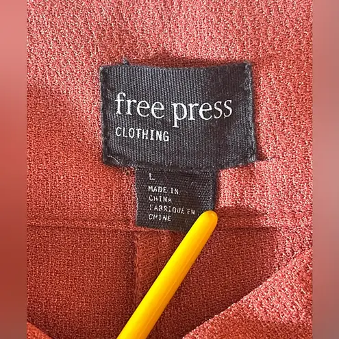 Free Press Rust Tie Waist Tapered Pants Size L Textured Crepe