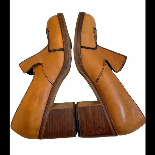 Vintage Chandlers Heeled Exposed Seam Loafers Size 8