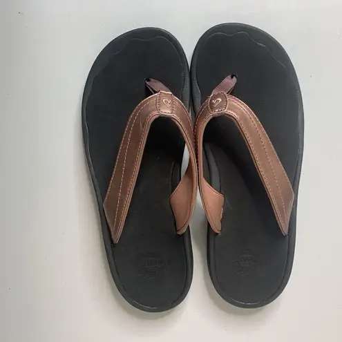 Olukai Rose Gold Pink Women’s Flip Flop Sandals Size 8