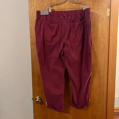 Soft Surroundings Mira Vista Eyelet Crop Pants Violet Quartz NWT Size 3X 24W
