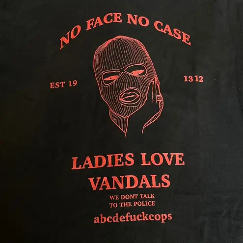 Ladies Love Vandals Graphic Tee Black Red No Face No Case Streetwear Size S