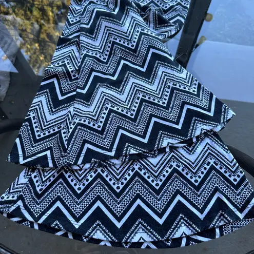 Darah Dahl Chevron Print Boho Super Flare Pants in Black/White Mixology Black