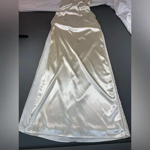 Maniju Manifu Sleek Satin Maxi Dress in Cream Size Small
