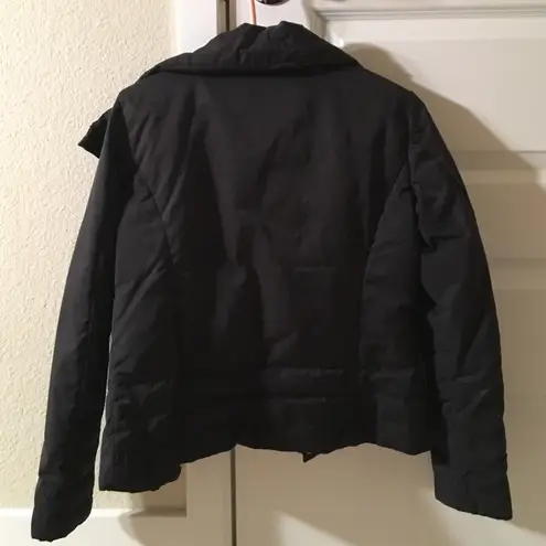 Black puffer bomber jacket