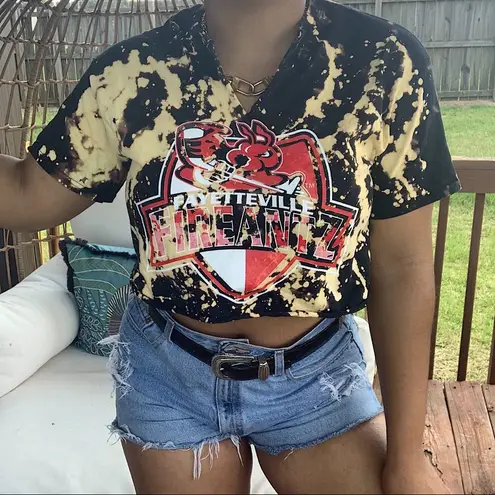 Fayetteville Fireantz Cropped Cotton Tee Bleach Splatter Crop Top M Size M