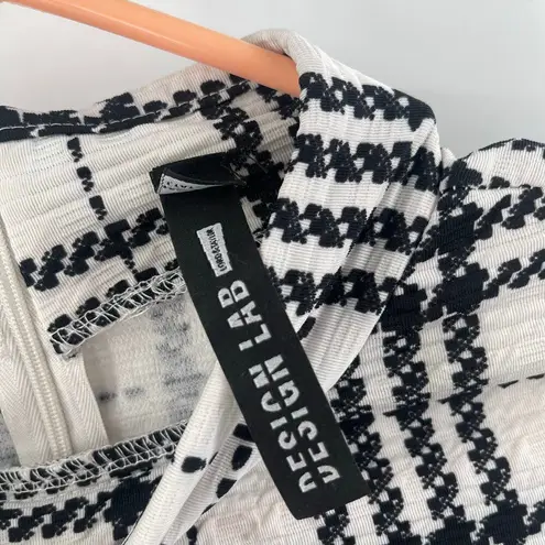 LORD & TAYLOR Design Lab Dress Medium Plaid Checks B&W Mock Neck Fit & Flare Black