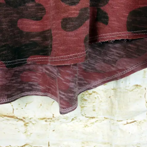 Sundry Tank Top Women 1 S Red Camo Print Racerback Slub Cotton Raw Hem USA Rock