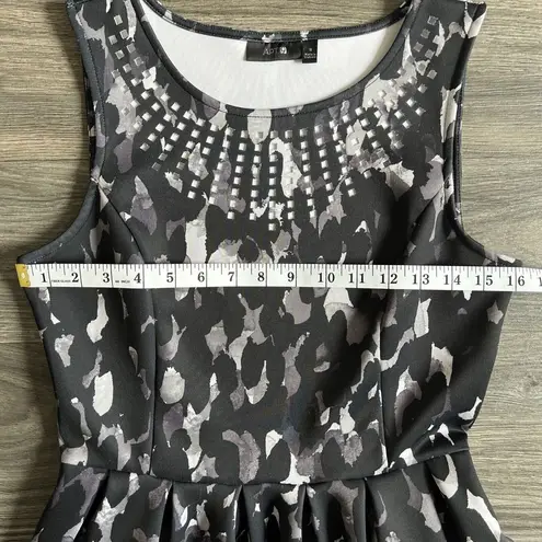 Apt. 9  Sleeveless Fit And Flare Dress‎ Black With Pockets Size Small