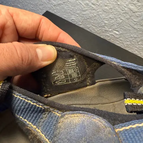 Keen Newport H2 Women's Size 9 Blue Waterproof Sports Hiking Trail Sandals