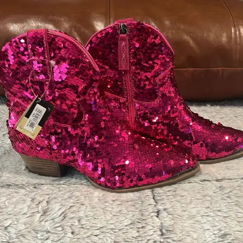 Dingo sequin booties brand new with tags size 7.5
