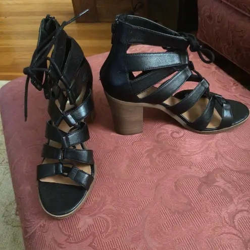 Crown Vintage Black Block Heel Gladiator Sandal sz 7