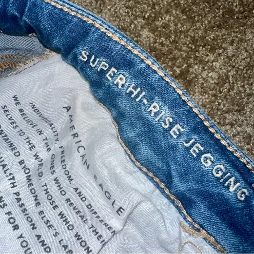 American Eagle Next Level Stretch Distressed Super Hi Rise Jean Jeggings!