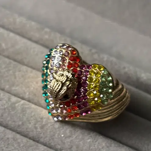 Kurt Geiger NWOT Kurt Grieg Heart Ring with Gold Accents