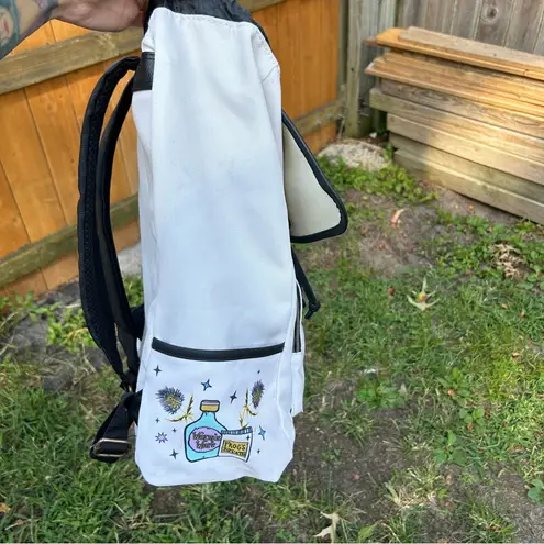 Lounge Fly The Nightmare Beforeā Christmas Tarot Card Slouch Backpack