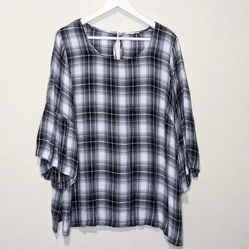 Jane and Delancey Plaid Flannel Blouse Top Bell Sleeves Gray Blue Plus Size 1X
