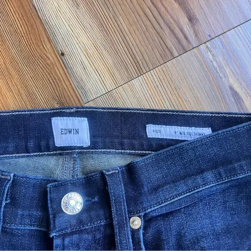 Edwin Pixie 9" Mid-Rise Skinny Blue Jeans Size 26 SKU#B24125