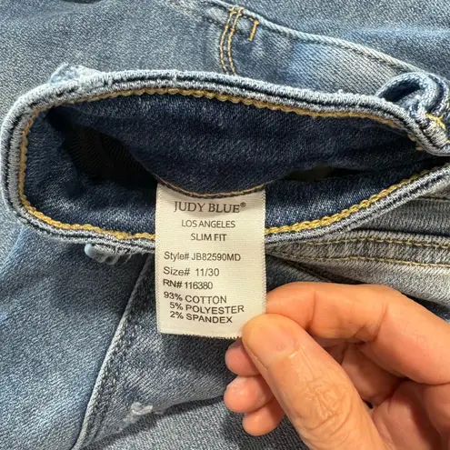 Judy Blue denim distressed slim fit jeans size 11/30