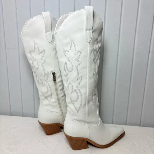 White Western Cowgirl Faux Leather Boots Size 5