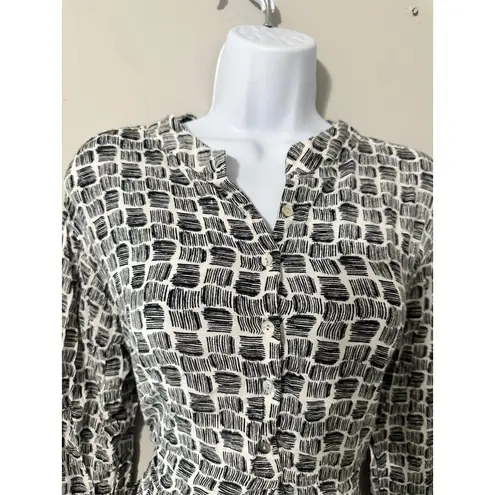 Rock Flower Paper Medium Black White Graphic Print Button Down Long Sleeve Top