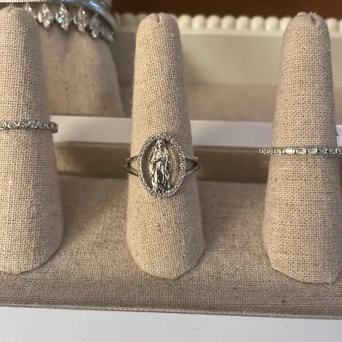 Silver Madonna Mother Mary Ring