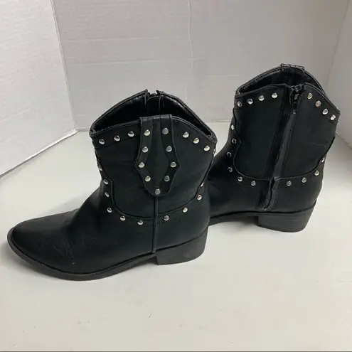 Route 66 , Women’s Black Studded Zipper Booties, Size 7, All Man made materials