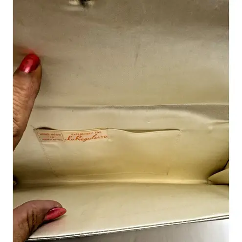 Vintage LA REGALE LTD. BEADED EVENING BAG Cream & White COLOR CLUTCH Hand Made