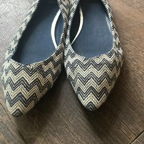 Gap  Pointed Woven Flats Womens Size 9 Blue & White Stripes