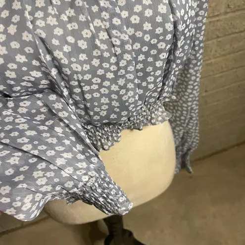 NWT Petal And Pup Tiela Blue Floral Smocked Crop Top Blouse Size 6