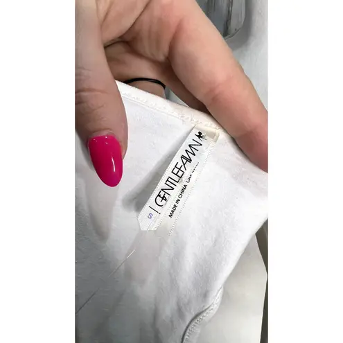 NWT Women's Geometric Cut