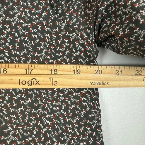 Loft  Top Women's Small Black Ditsy Floral Popover Blouse Cottage Office Career