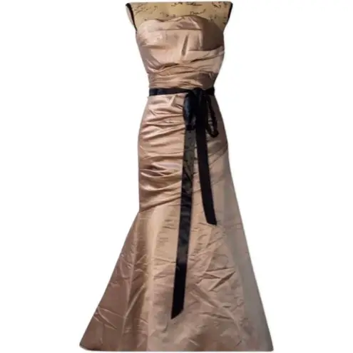 WTOO by Watters & Watters Strapless Champagne with Black Bow Maxi Gown size 2 Tan