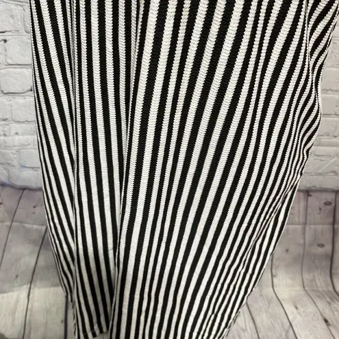 Crescent NWT Yacht Dress Size 2/Medium Drive