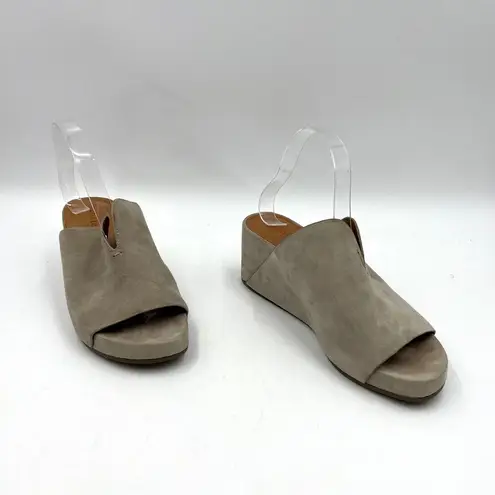 Gentle Souls by Kenneth Cole Gisele 65 Suede Mules Gray Leather