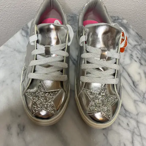 Wonder Nation Silver Glitter Fashion sneakers