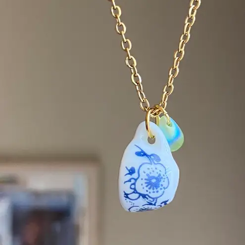 Handmade porcelain tea cup & Czech teardrop unique fun fairy antique style necklace🫖🍃🌀