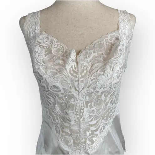 Vanity Fair Vintage White Lace Lingerie Camisole