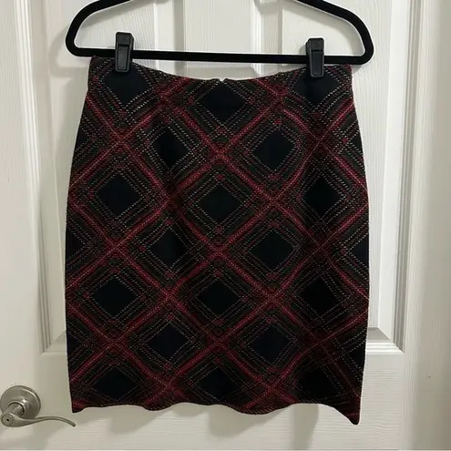 J. McLaughlin  Plaid Pencil Mini Skirt Women’s size Medium Black Red Green Gold