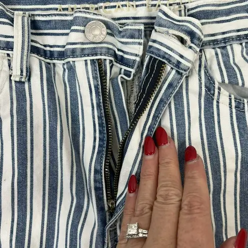 American Eagle  Mom Short Blue White Striped High Rise Denim Shorts Women's Sz 8