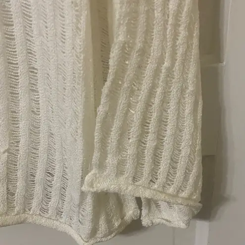 POL  White V-Neck Sweater