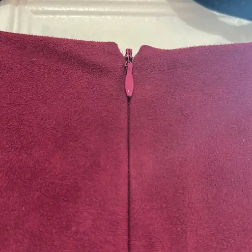 CeCe Size 8 Purple
Sleeveless Dress