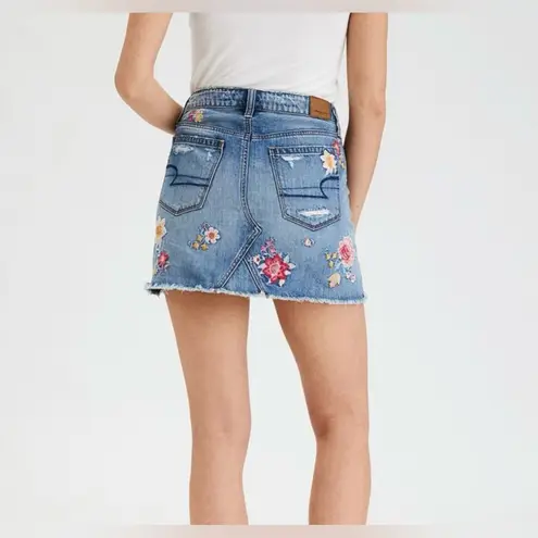 American Eagle  OUTFITTERS Blue Washed Embroidered
Denim Mini Pure Cotton Skirt 8