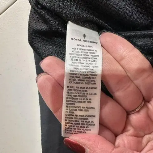 Royal Robbins NWT Discovery Women's Convertible Jacket II Small Vest Black UV 50