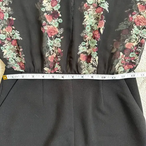 BCBGeneration  Lace Long Sleeve Partian Open Back Floral Pattern Romper Sz 2 - Image 4