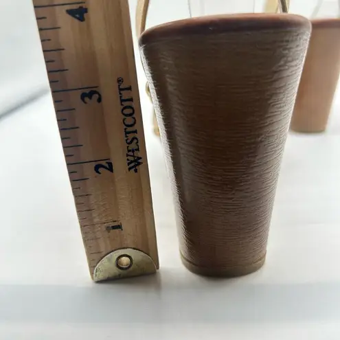 City Classified Sandal Womens 8 Brown Gold Criss Cross Ankle Strap Chunky NEW