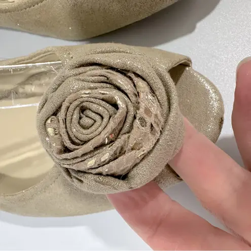 Laura Ashley Sand Metallic Rosette Slingback Peep Toe Shoes 6 1/2 Floral Cottage