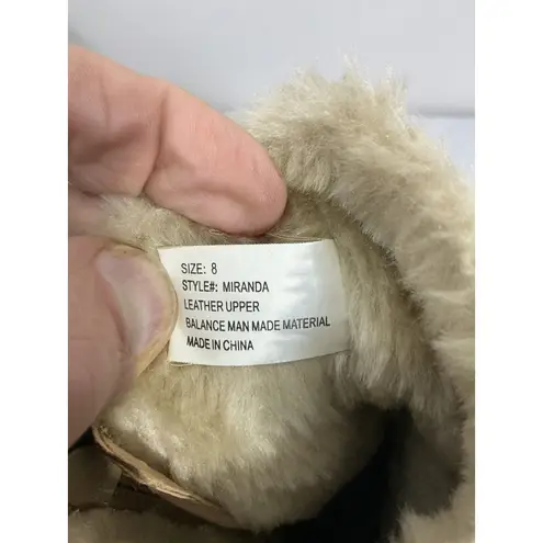 Isotoner Womans Miranda Size 8 Beige Lined Zip Chunky Heel Winter Boots