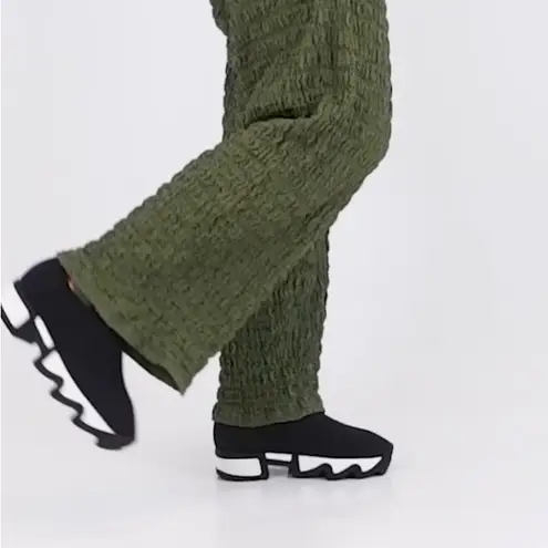 NIB iRi WES I Black Outline Low Top Sneaker Shoes Women’s 8 EU 38 w/Dustbag