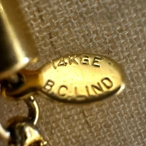 Vintage B.C. Lind 14K GE purple beaded triple strand Necklace Gold