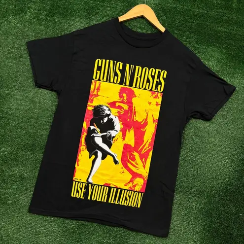 Guns N’ Roses Use Your Illusion Album Rock Band Tee M
