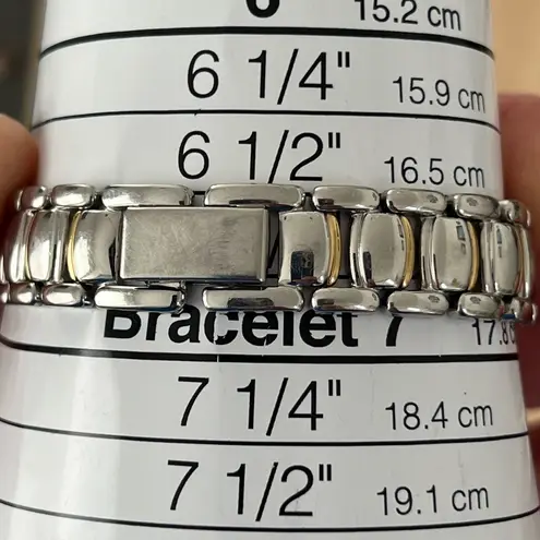 Seiko Vintage Ladies Watch Blue Dial Two-Tone Bracelet
Gold-Tone Markers Hands